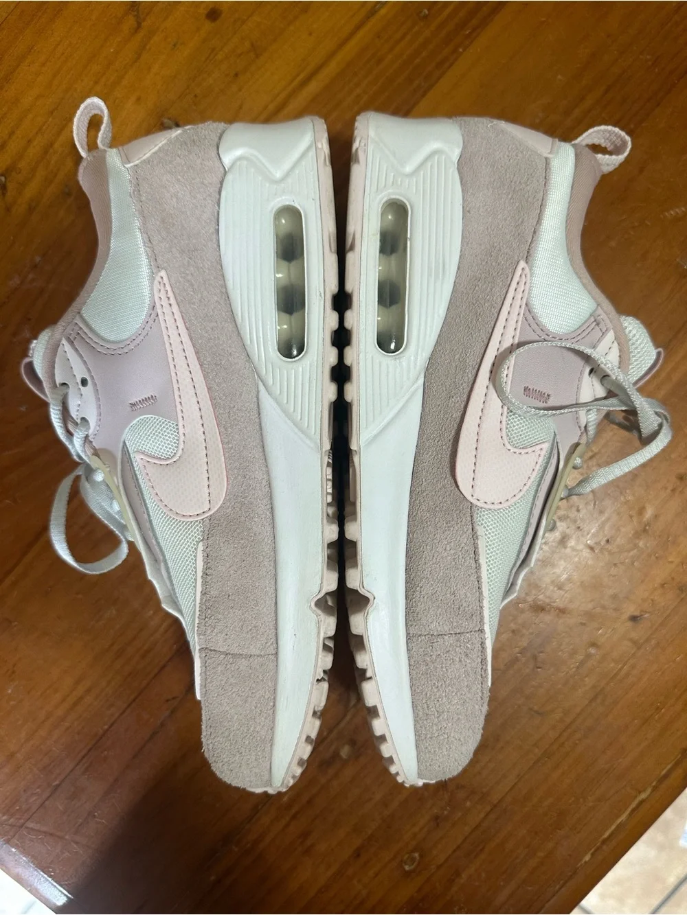 Nike Women's Air Max 90 Futura